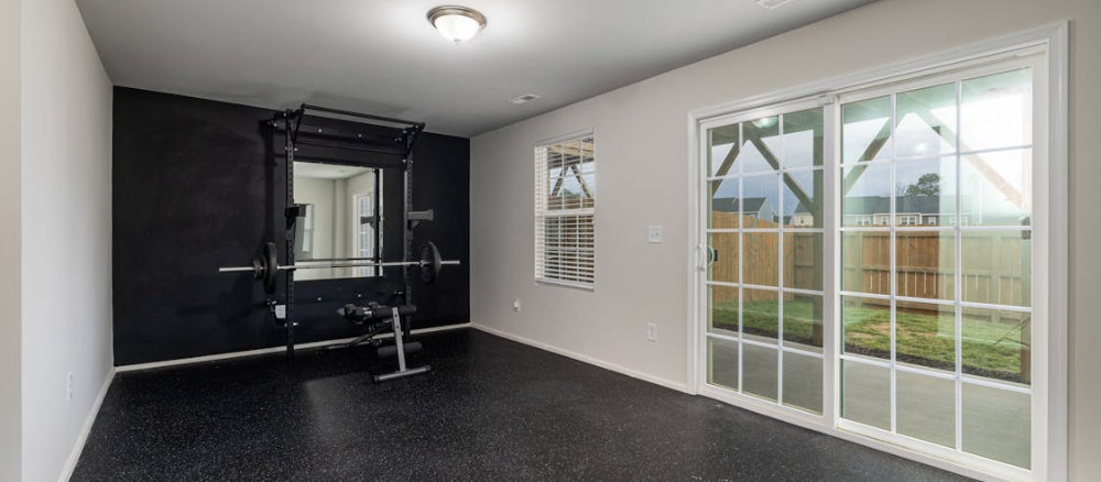 Avec un banc rglable et des haltres ajustables vous disposez dun home gym complet pour moins de 300 euros